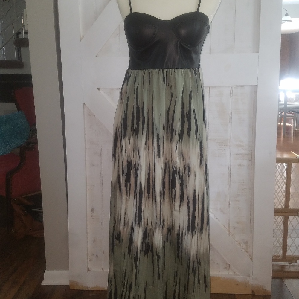 Sexy flowing dress bought in boutique @st. Thomas